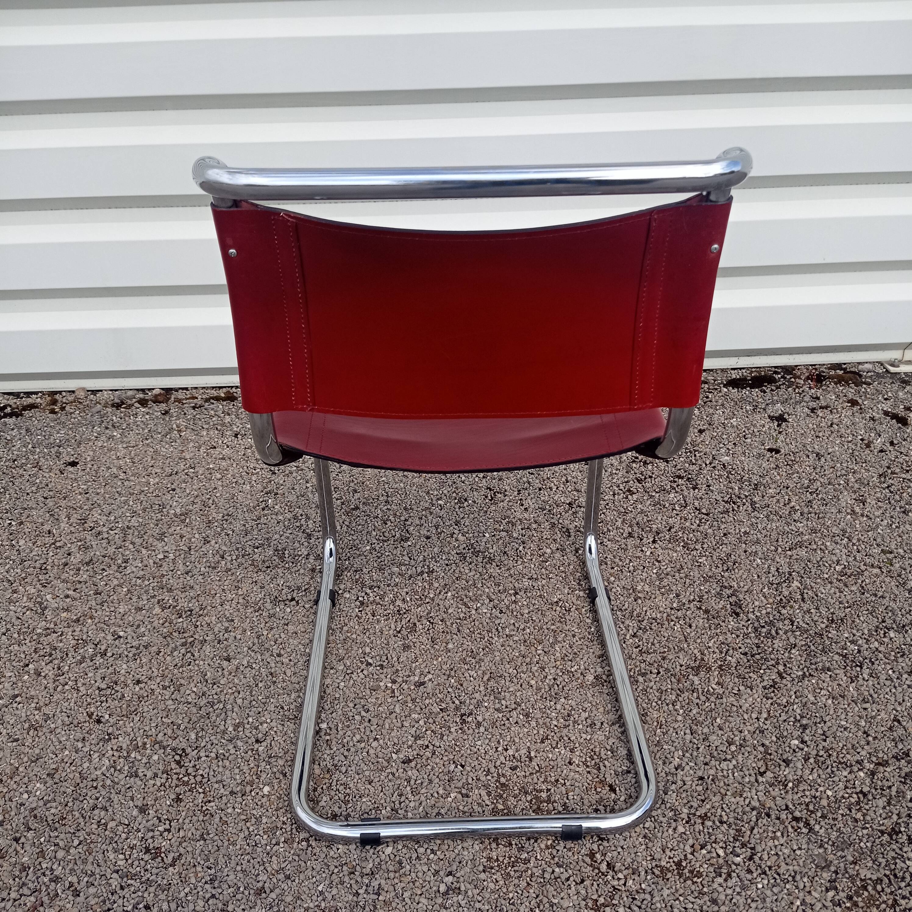 Pair of Bersanelli chairs in black and burgundy leather