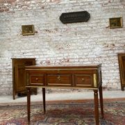 Mahogany dressing table for men stamped Roussens J. I Louis XVI period, 18th century