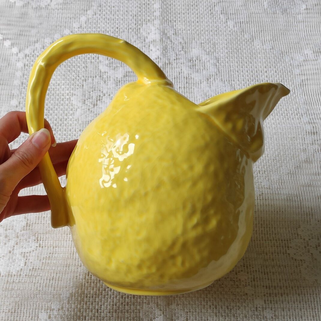 Pichet faïence citron