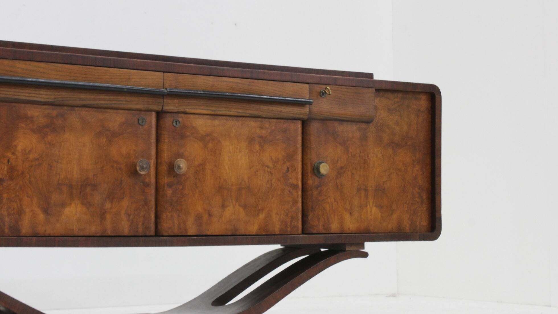 Vintage Italian Art Deco sideboard in burl wood 1930s