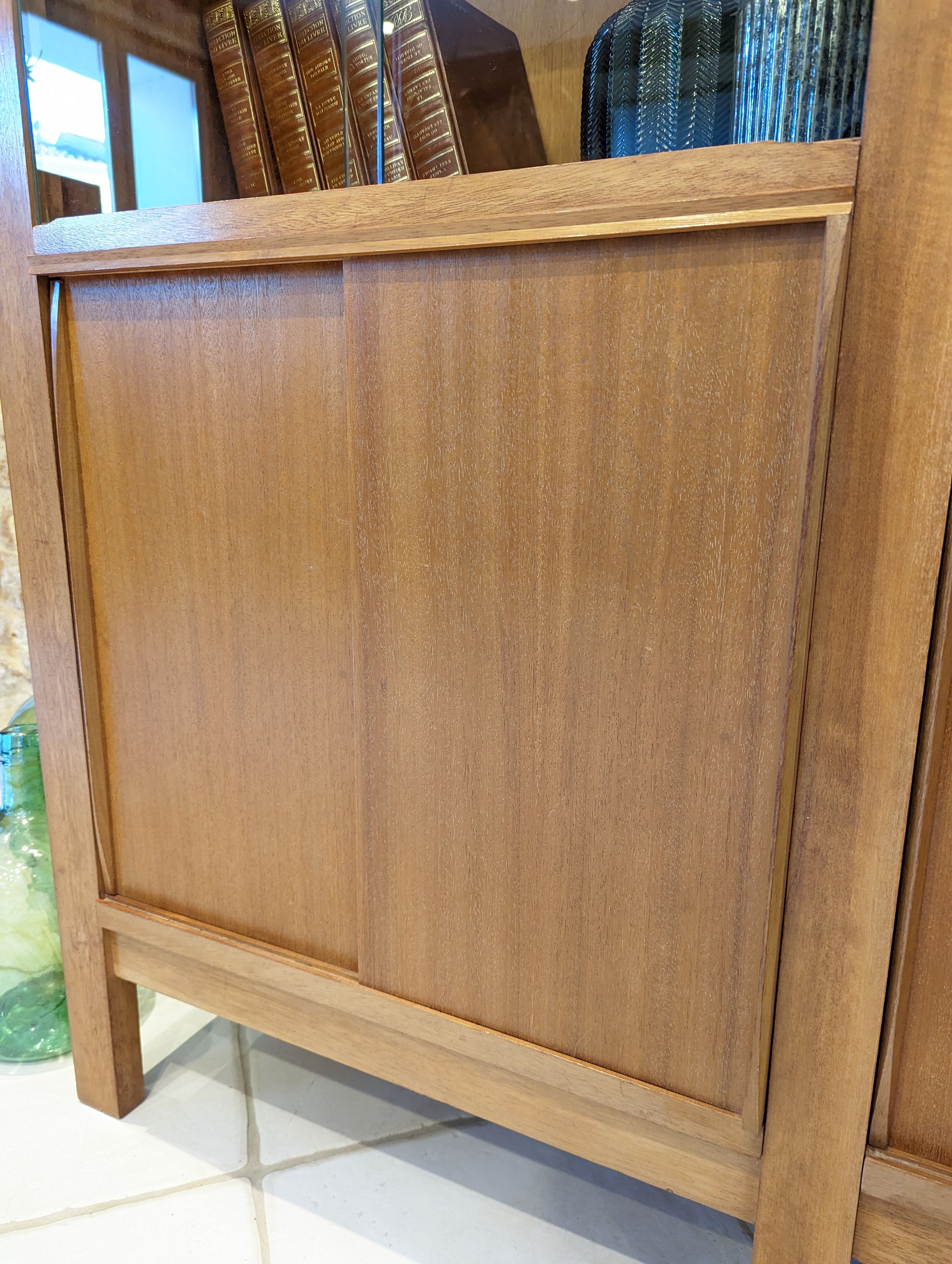 Library, secretary Émile Seigneur