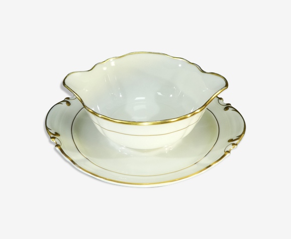Saucière en porcelaine de Limoges Bernardaud modele louis xv