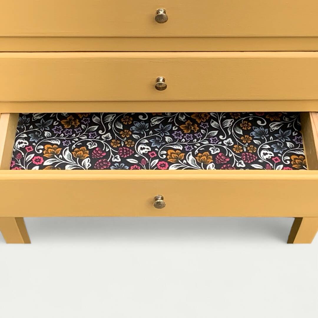 Pair of vintage Louis XV style bedside tables