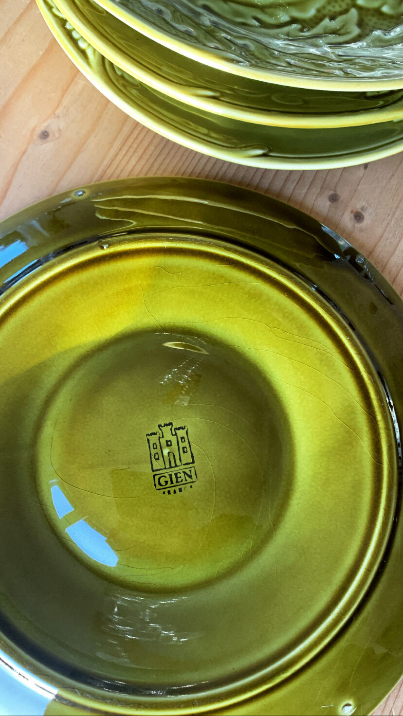 Gien plates