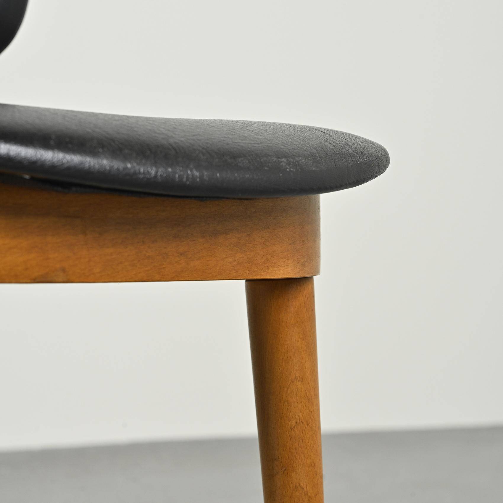 Set of six Pegase Chairs