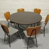table pliante design C. Gaillard pour ligne Roset