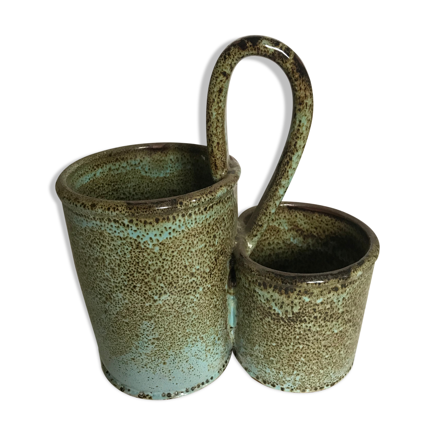 Ceramic pot