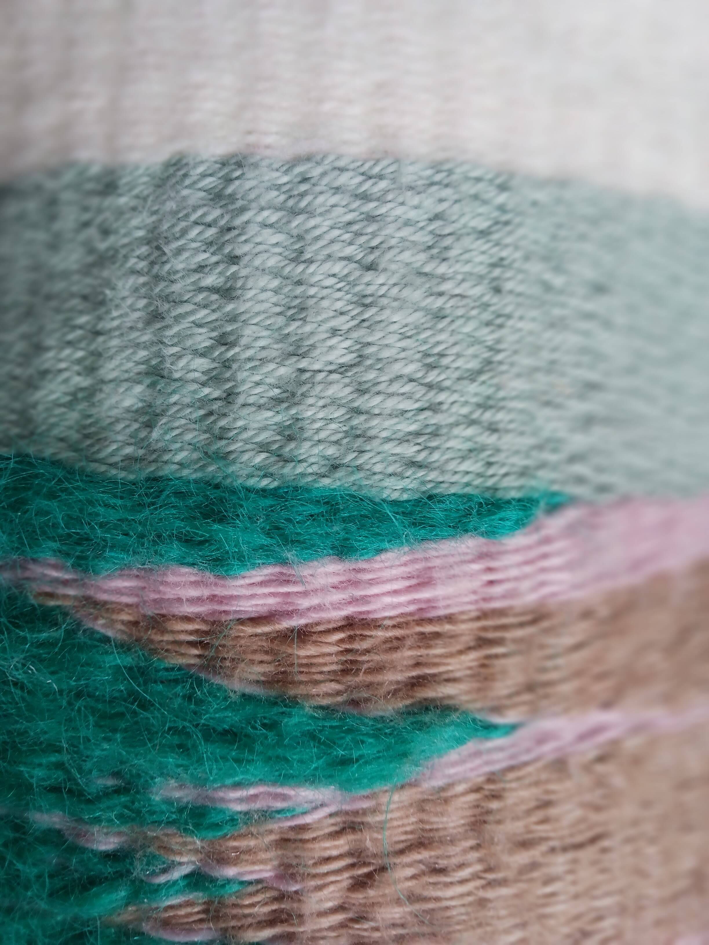 Wool weaving cushion