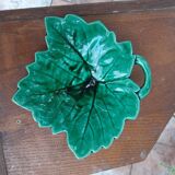 Empty-pocketed Sarreguemines vine leaf