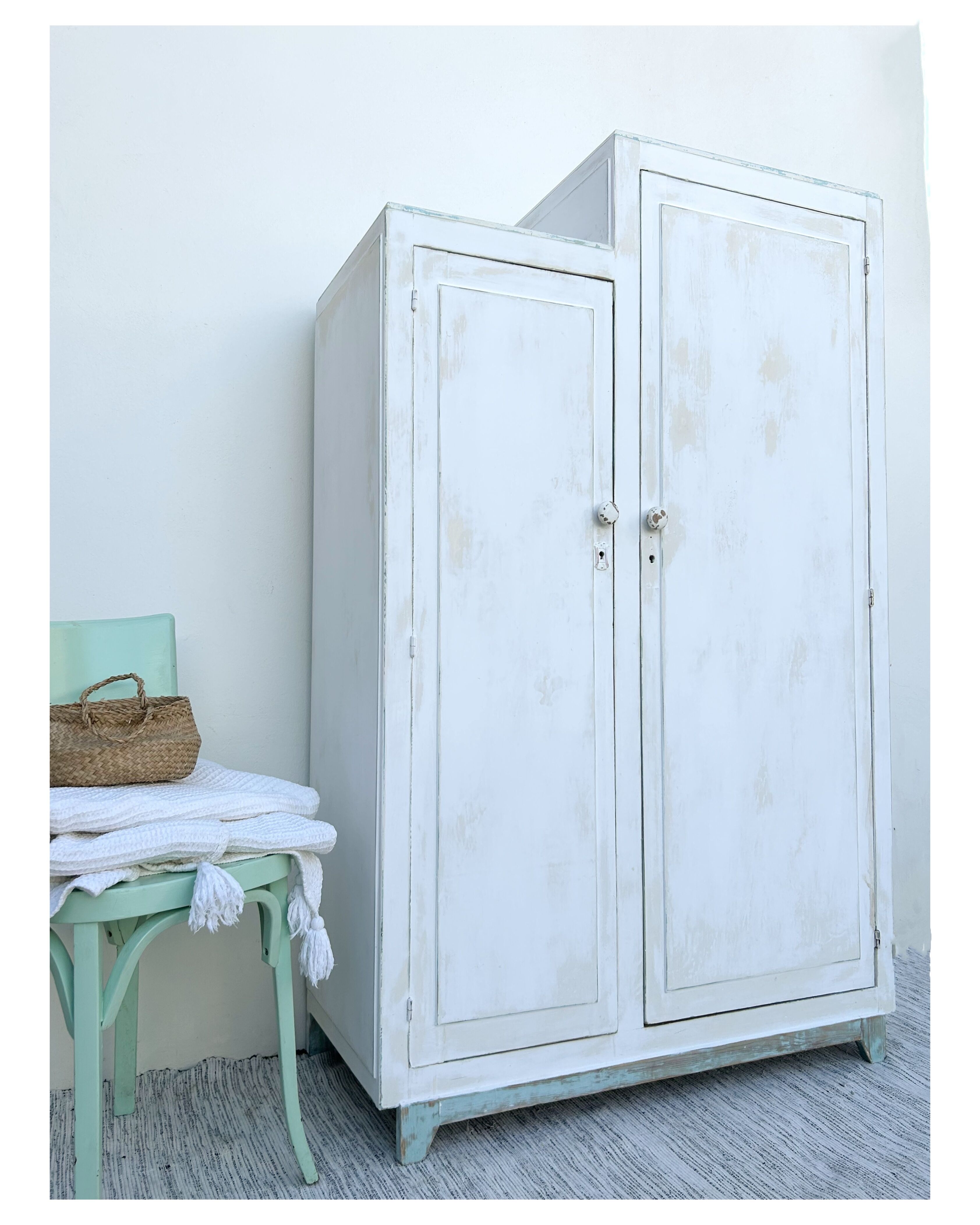 Asymmetrical Parisian wardrobe