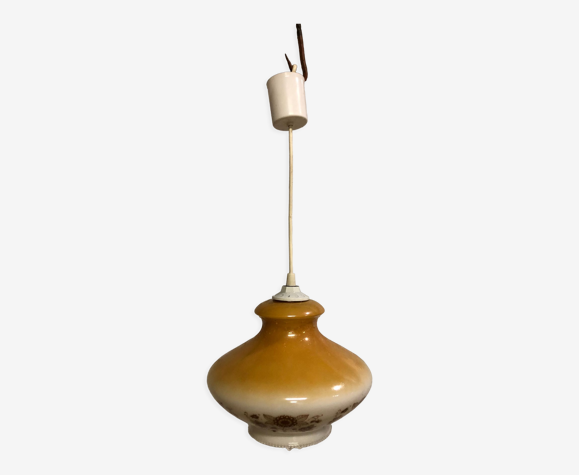 Suspension opaline