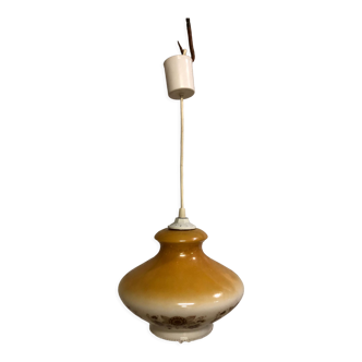 Opaline suspension