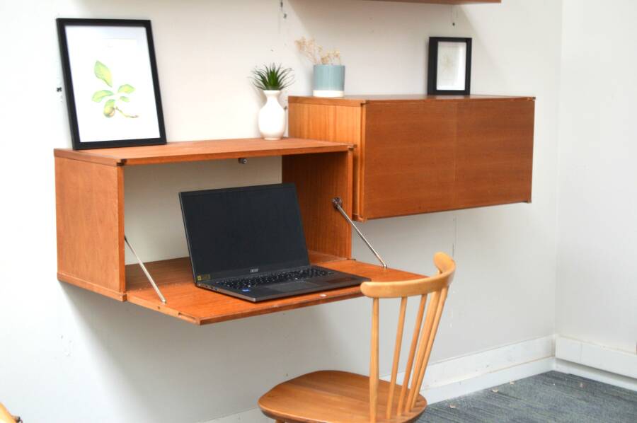 Teak wall system