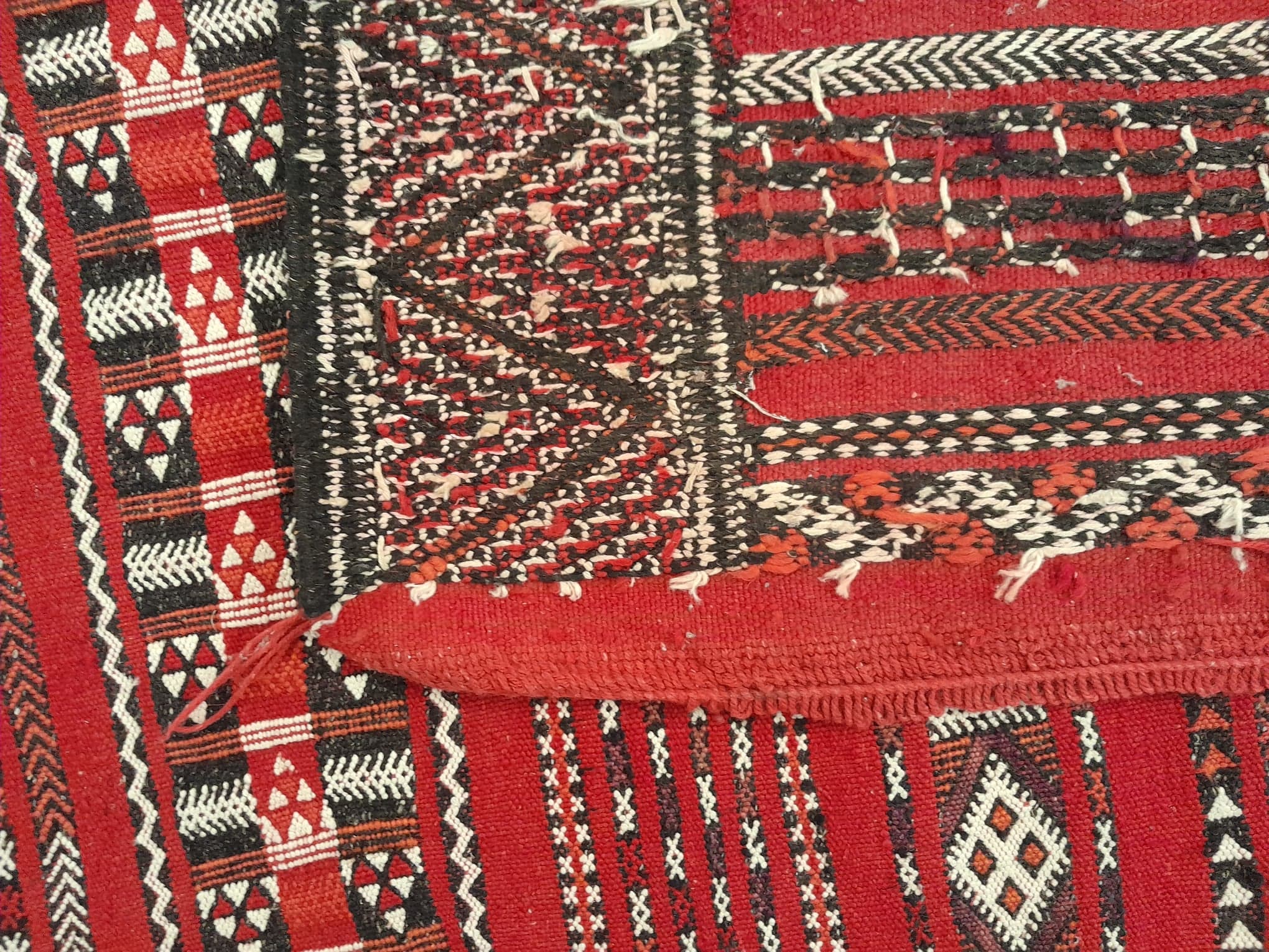 Handmade Berber Zemmour Kilim 244x155cm