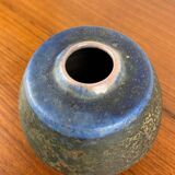 Brutalist studio pottery vase by Lu and Gerd Grove, mid-century, 1962.