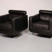 Italian modern leather swivel lounge chair steel by Natuzzi, Italy 1970