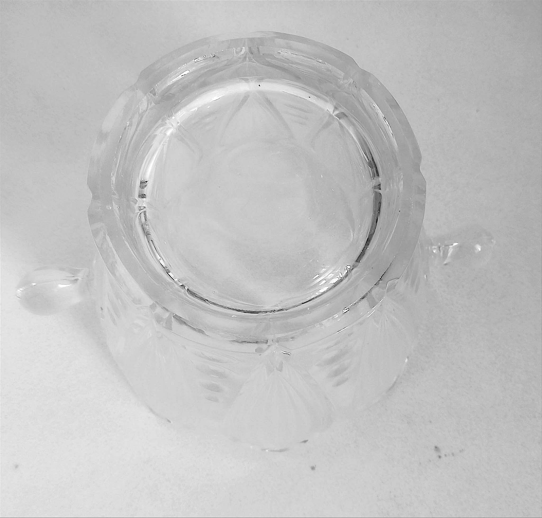 Crystal ice bucket from the 1960s to 1970s, height 23 cm.