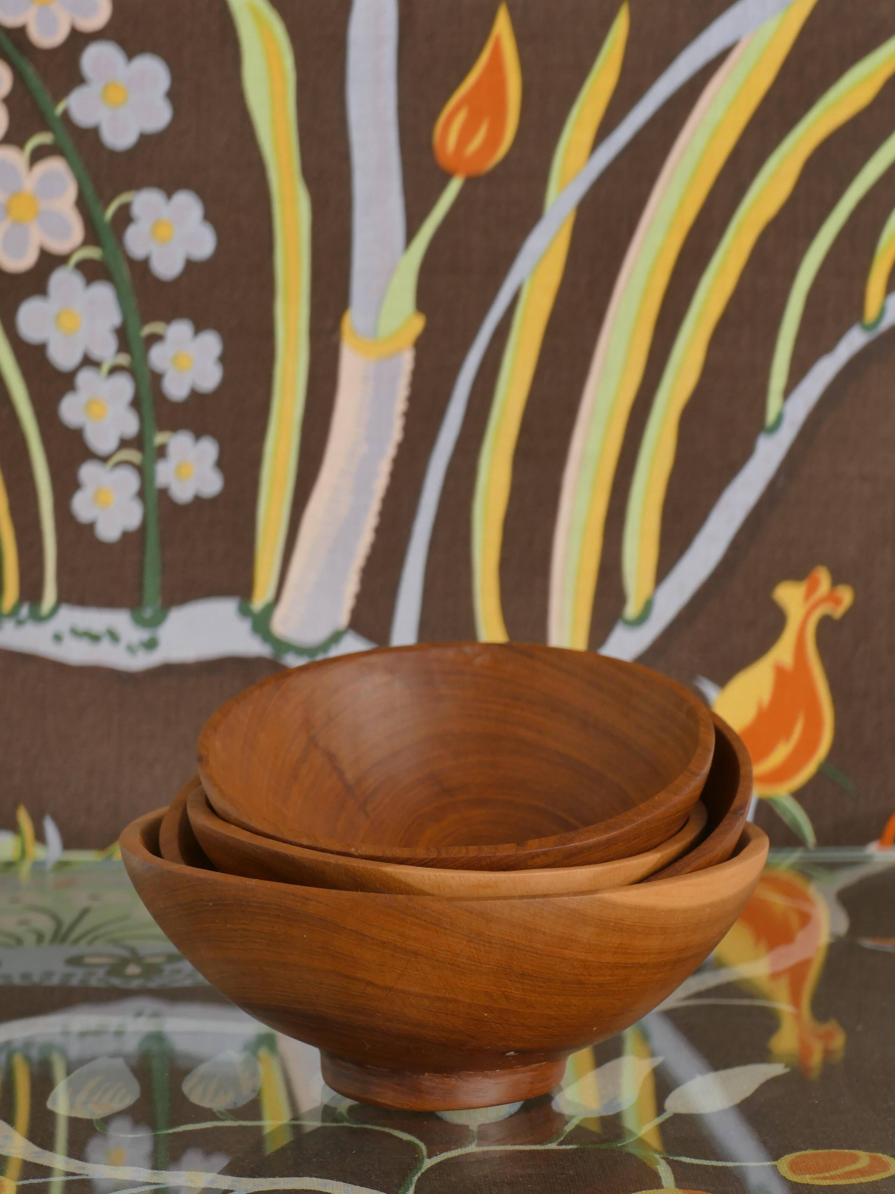 Handmade Akacia Wood Bowls, Set of 4