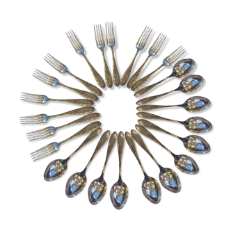 Série de 12 fourchettes et 12 cuillères en métal argenté