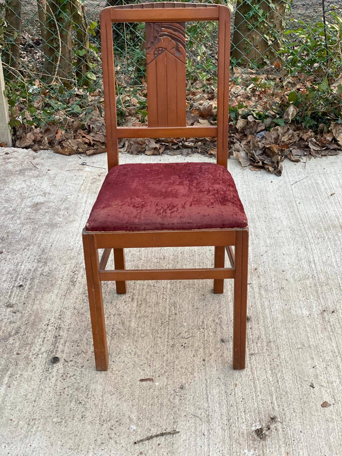 Art deco chair in solid wood and burgundy fabric