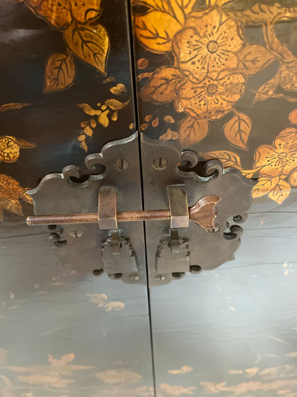 Meuble asiatique