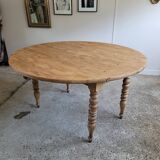 Round table with solid wood leaves