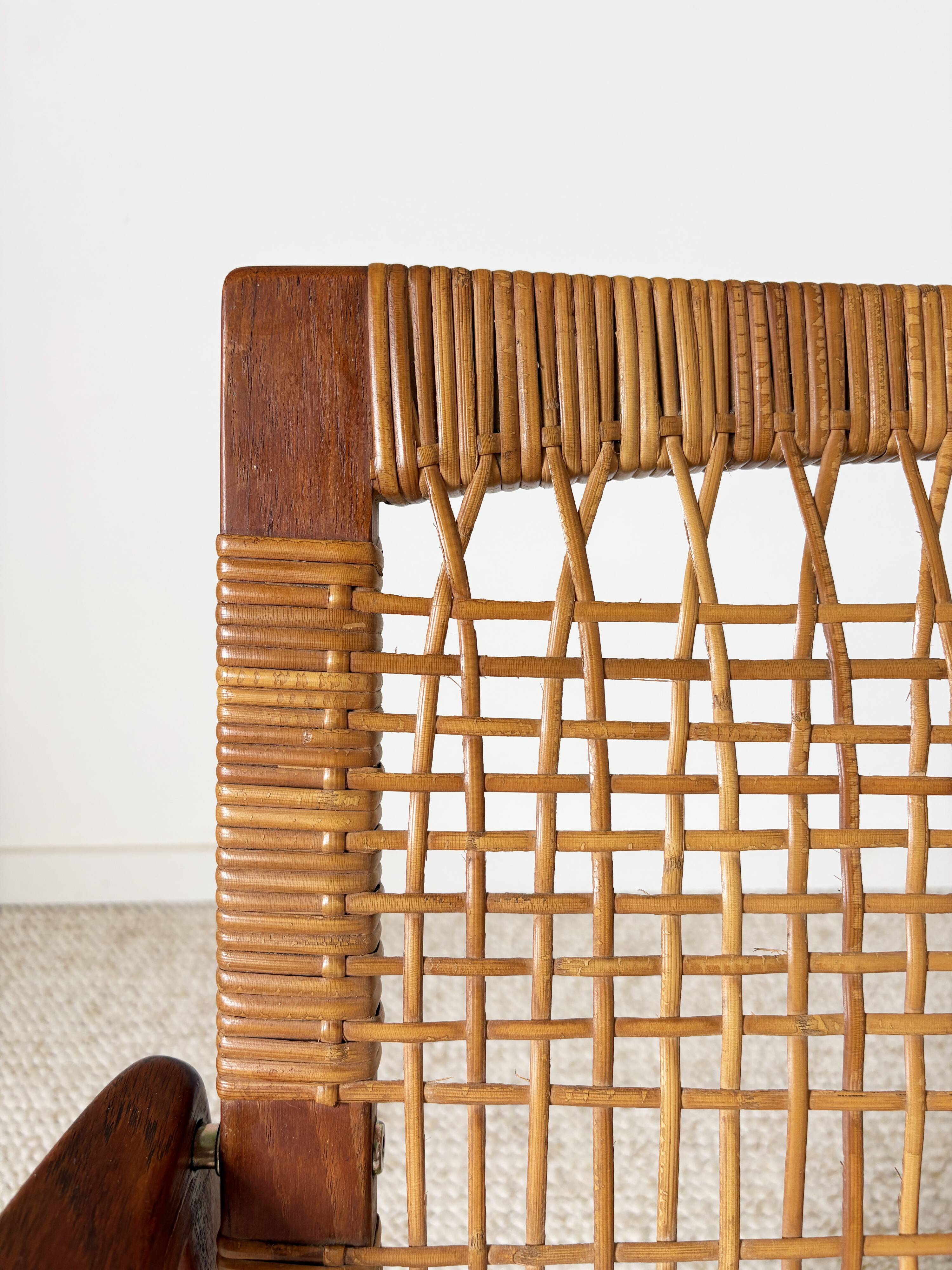 Paire de fauteuils 519 Hans Olsen teck et rotin