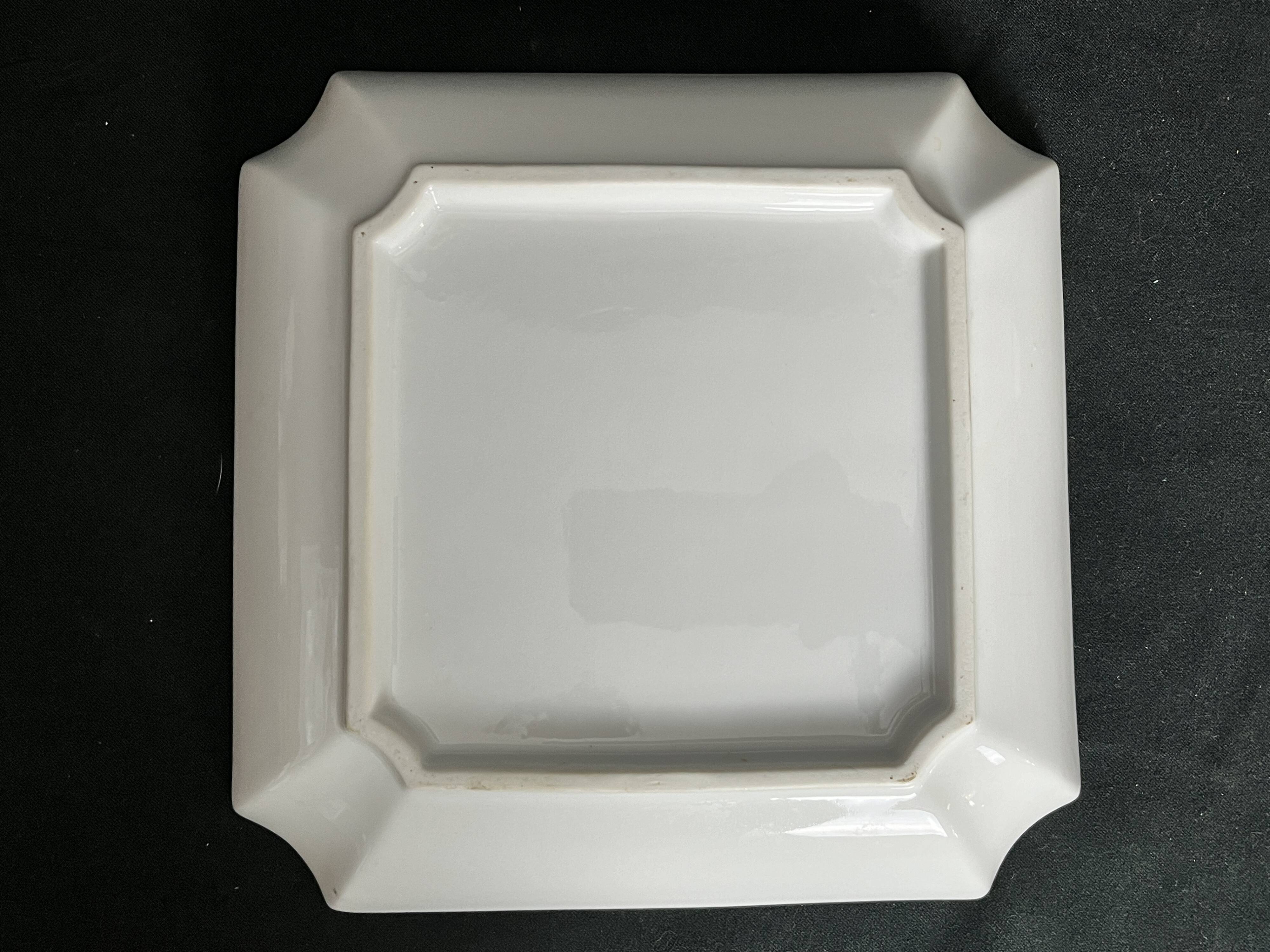Porcelain pocket tray with 20th century peacock decor
