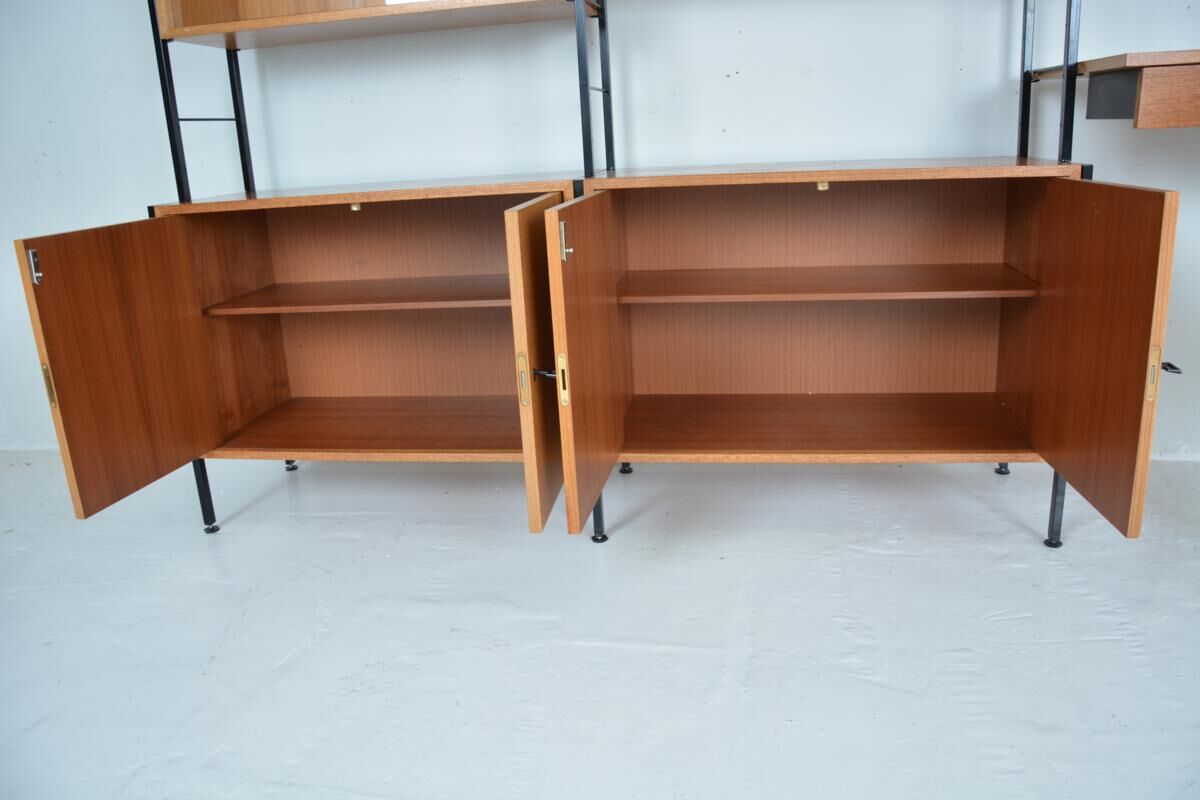 Modular shelf dating from the 60