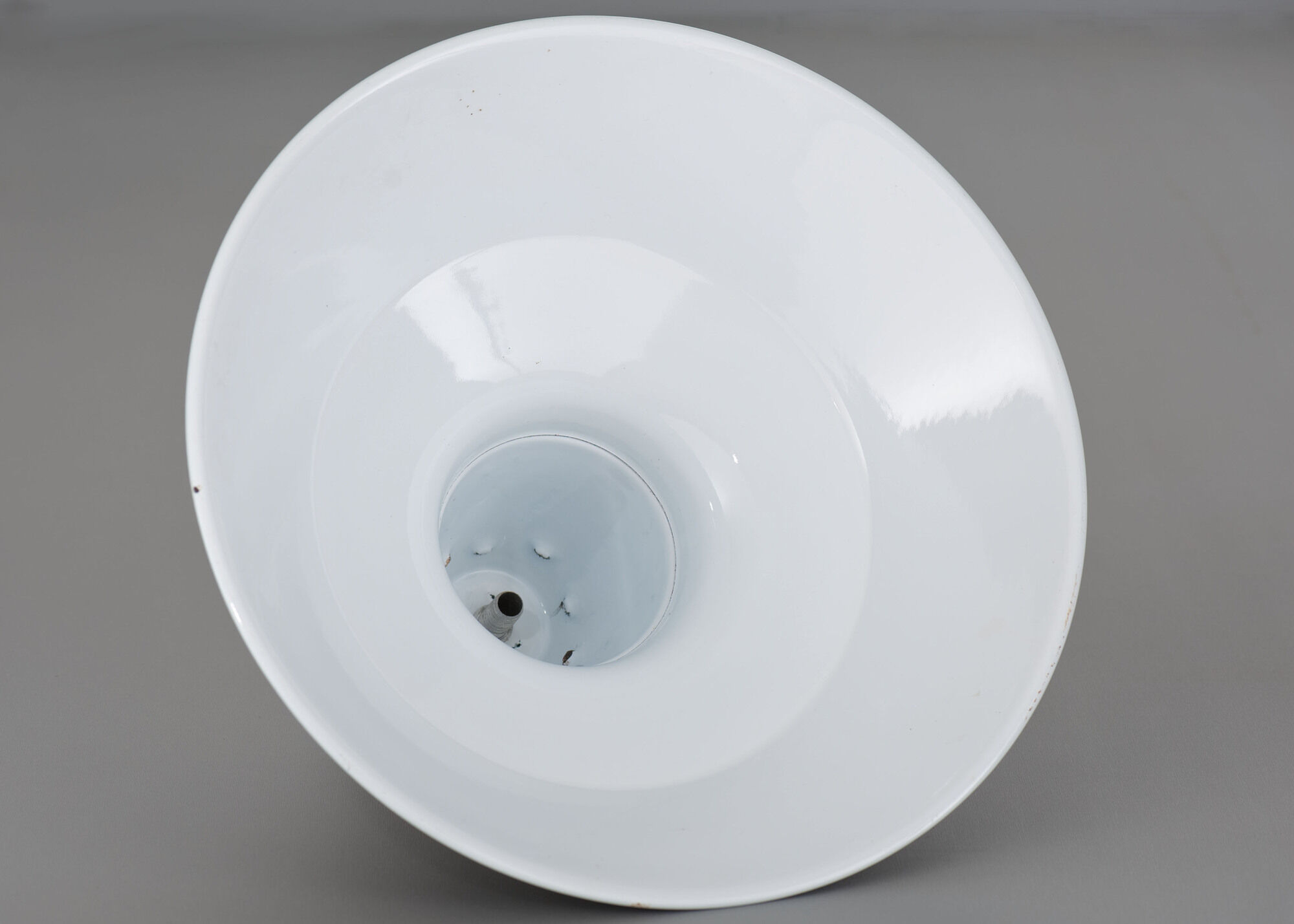 Industrial suspension n°2 in enamelled sheet anthracite gray 44cm XL 1960