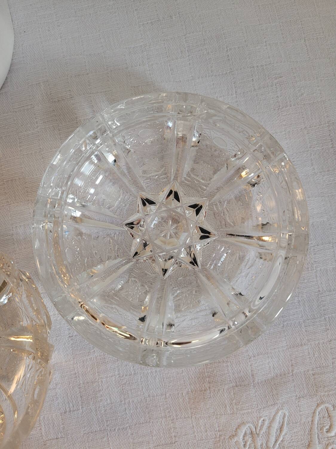 Small cut crystal box