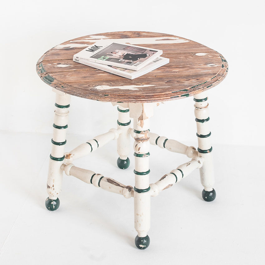 Set of vintage wooden and woven rope armchairs with a matching table. Spain, 1960s.