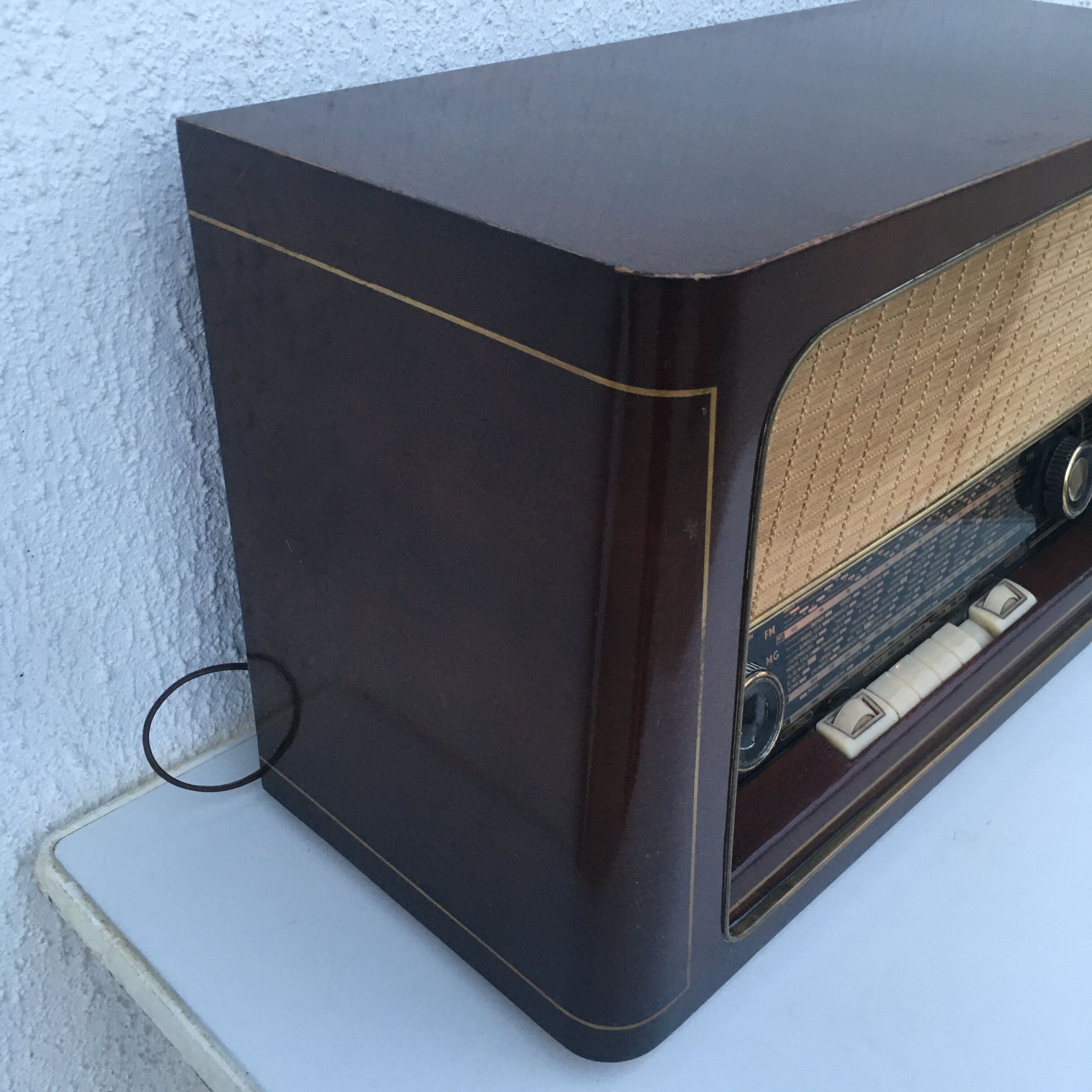 Wooden radio Radiobell