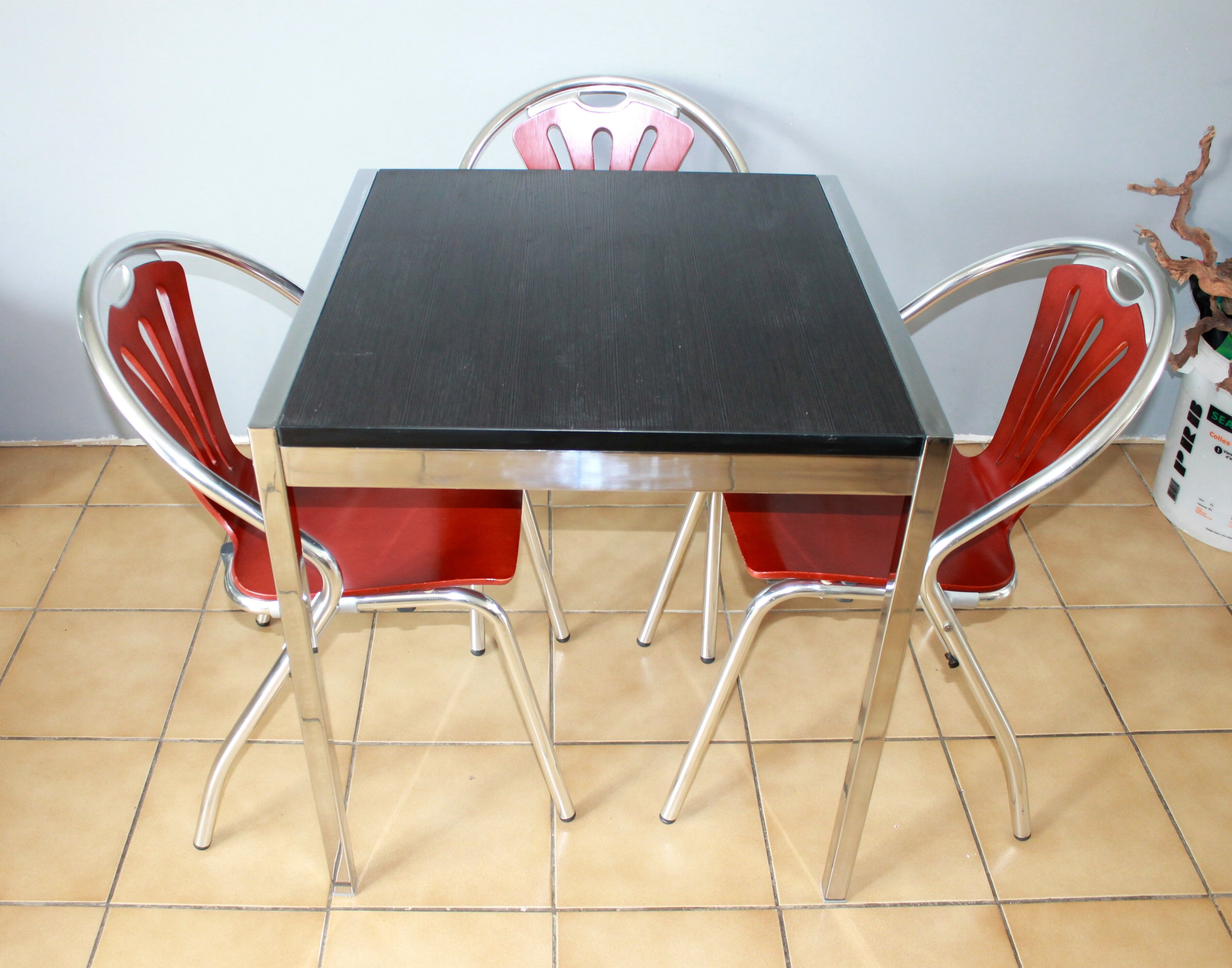 3 Joan Casas i Ortinez chairs