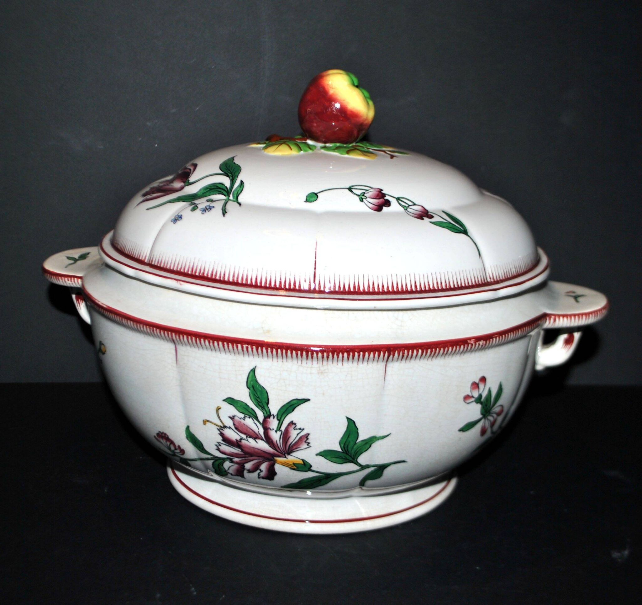 Antique hand-painted earthenware tureen from Vieux Strasbourg Sarreguemines