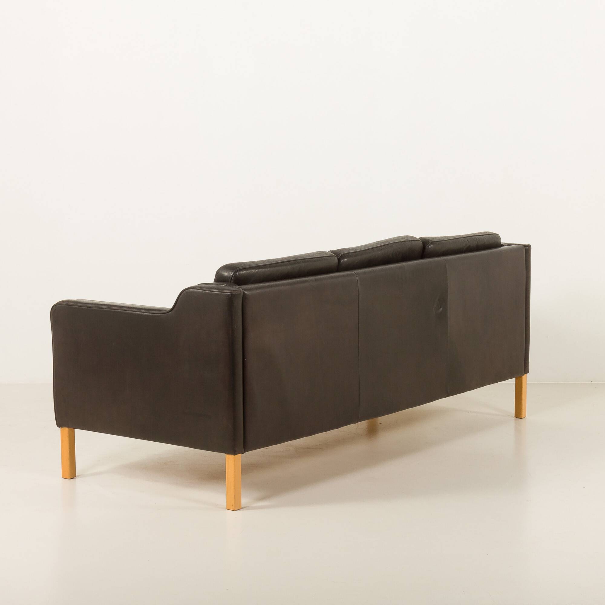 Vintage black leather sofa by Mogens Hansen, Deanmark 1970s