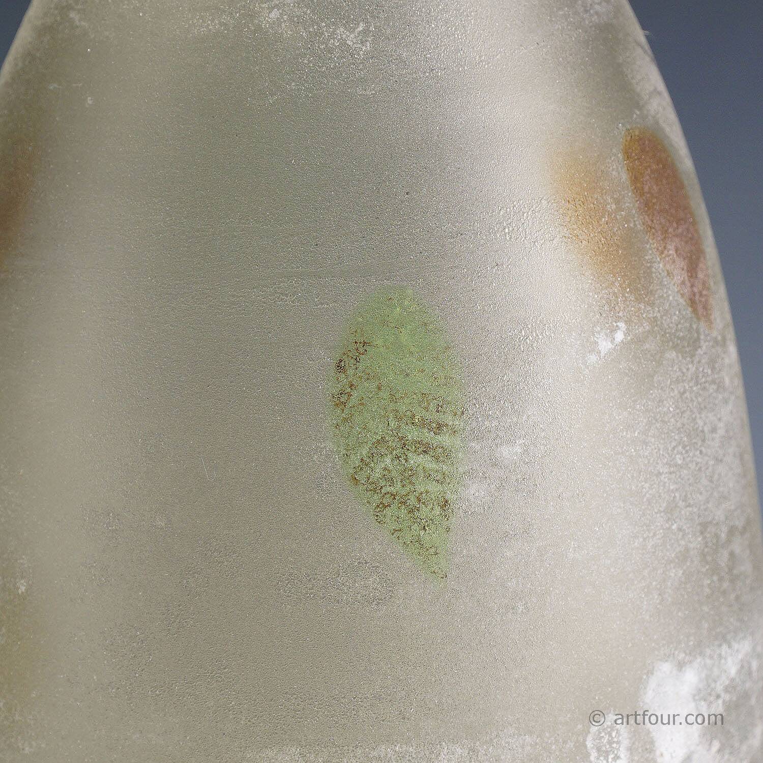 Glass vase 'A Scavo' by Gino Cenedese with autumn leaves