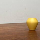 Small minimalist workshop pottery from mid-century in yellow by Bückeburg Keramik, 1960s.