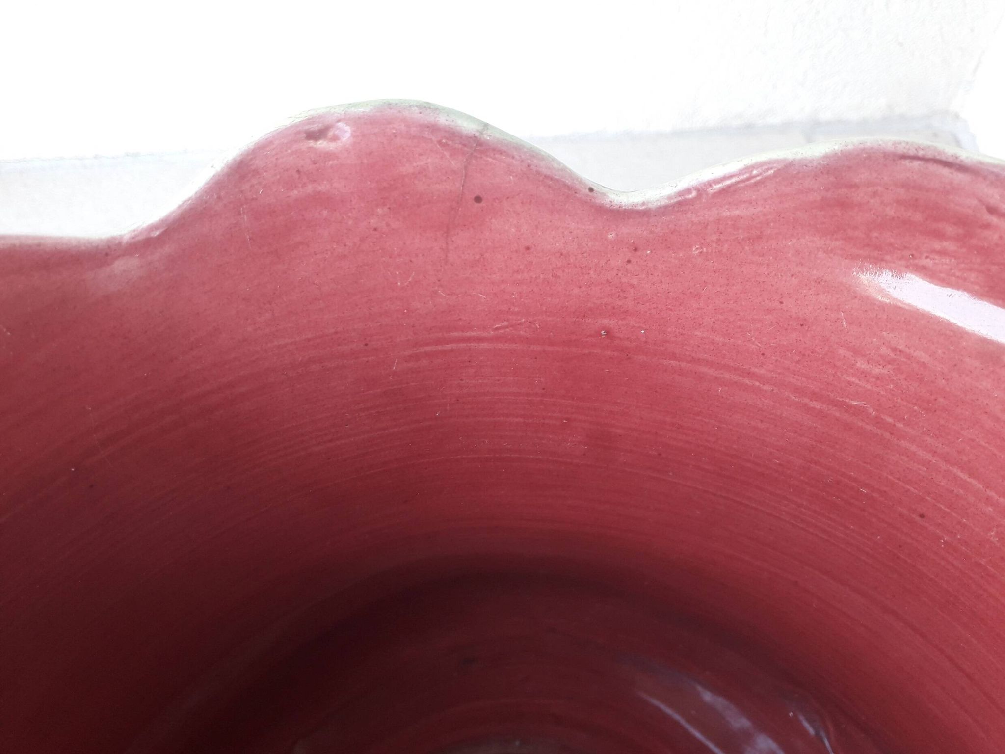 Earthenware cache-pot