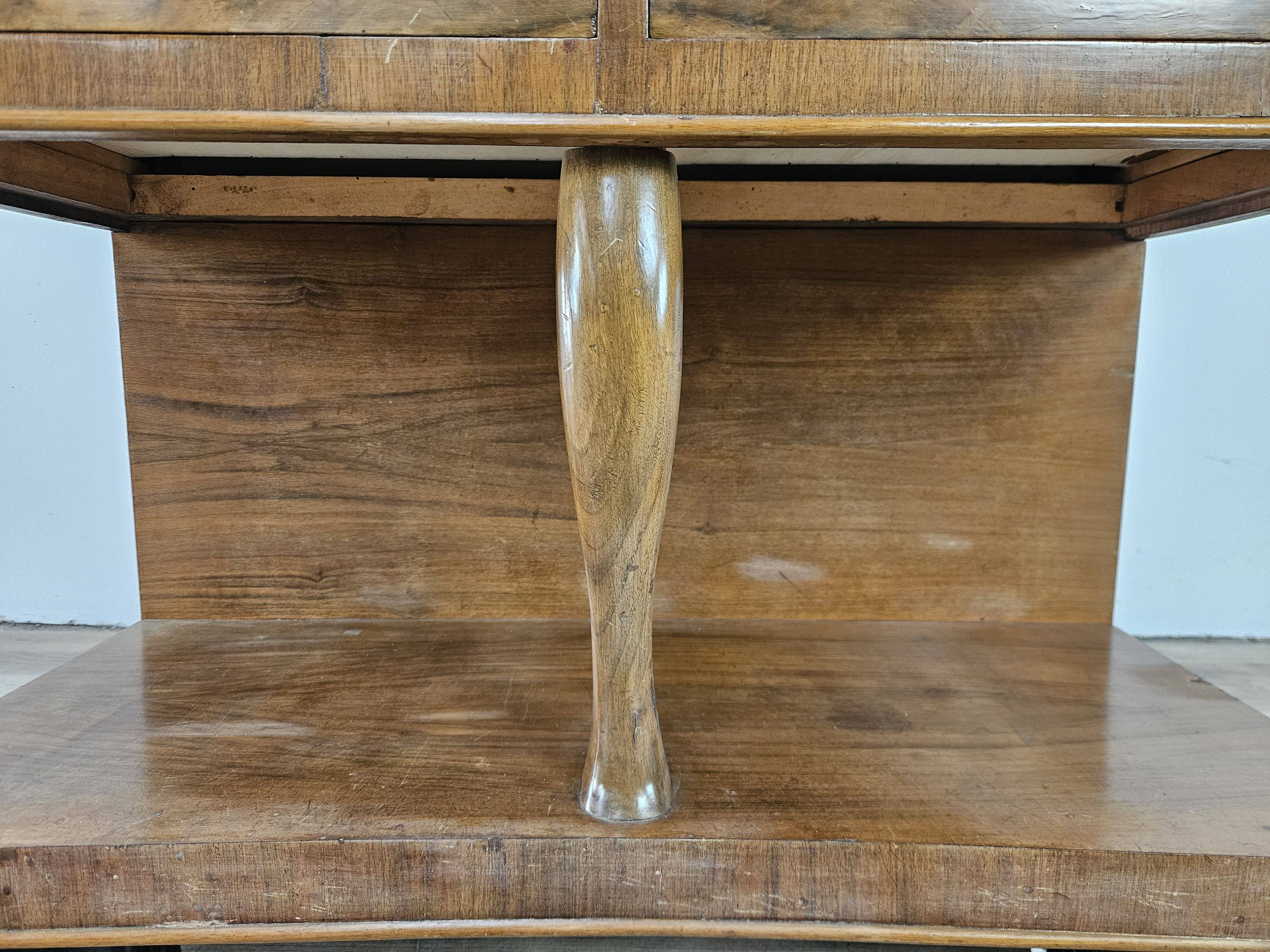 Art Deco dressing table with large mirror