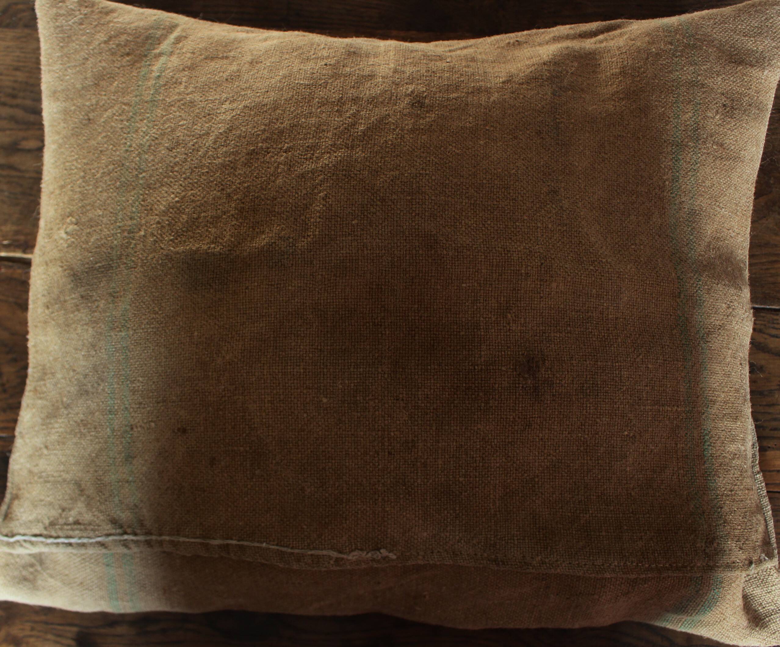 Burlap Cushion