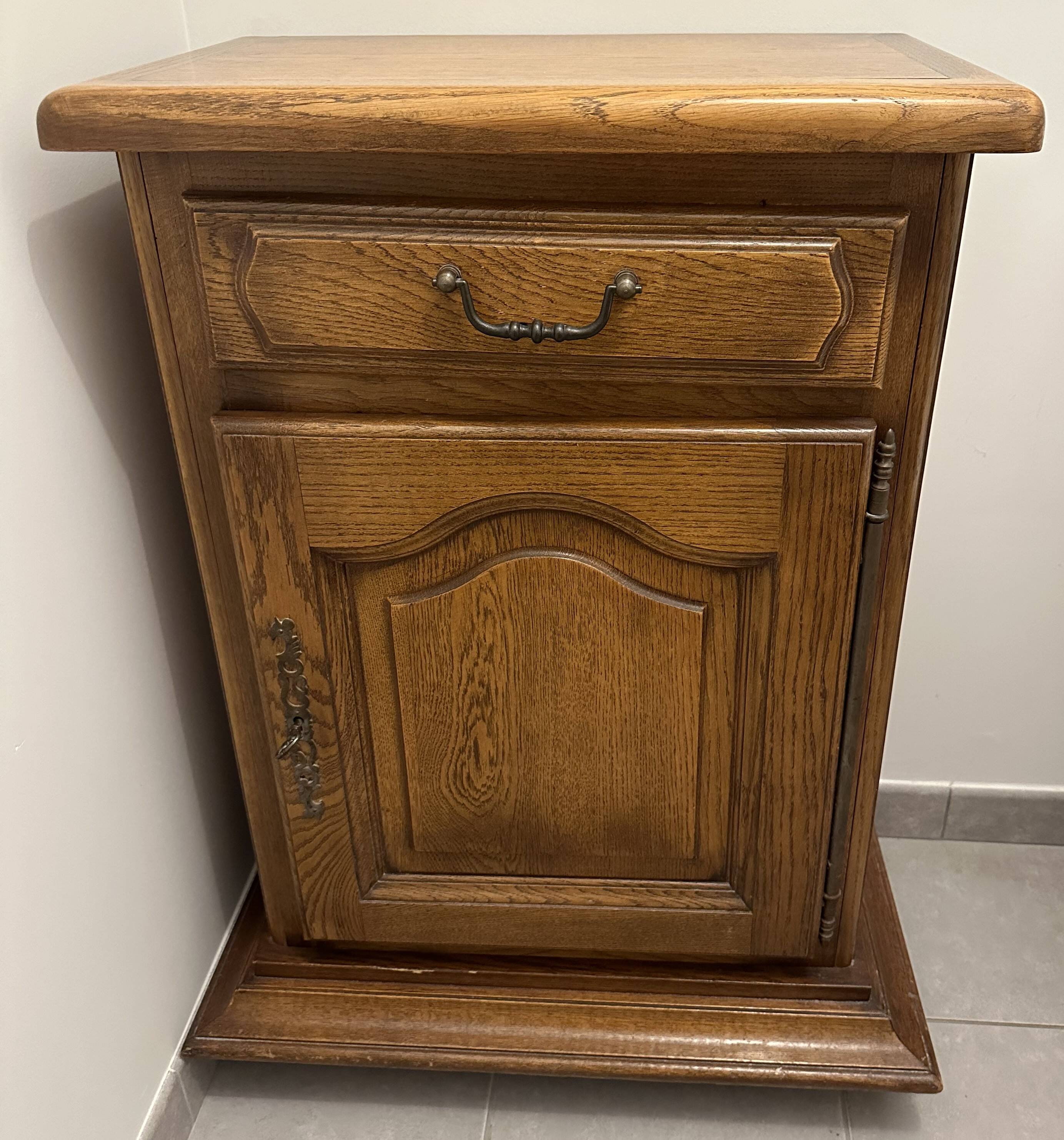 Buffet with 1 door, 1 drawer in solid oak