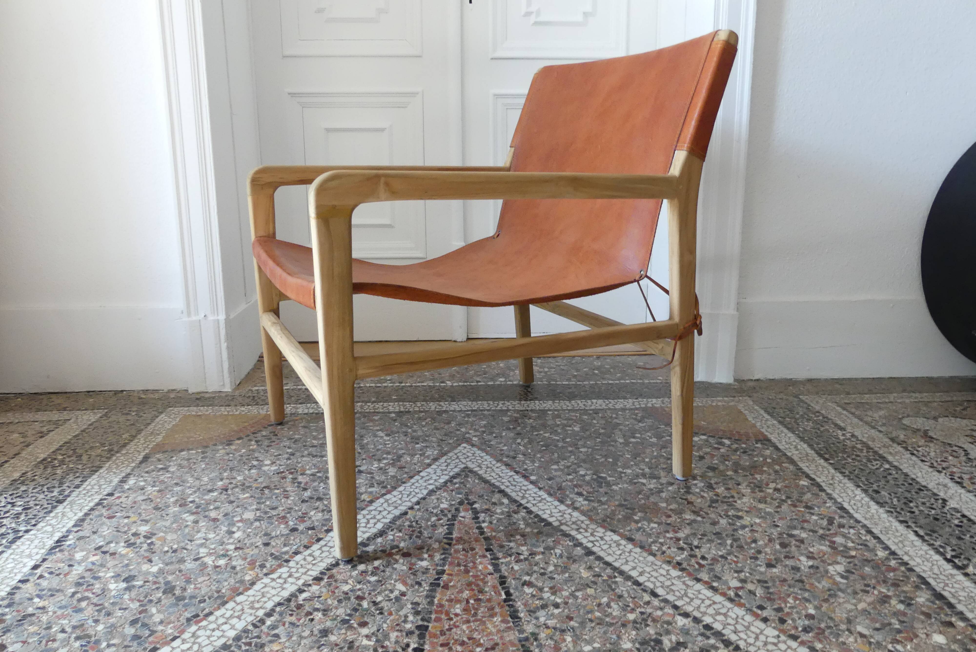 Havana armchair in teak and cowhide leather