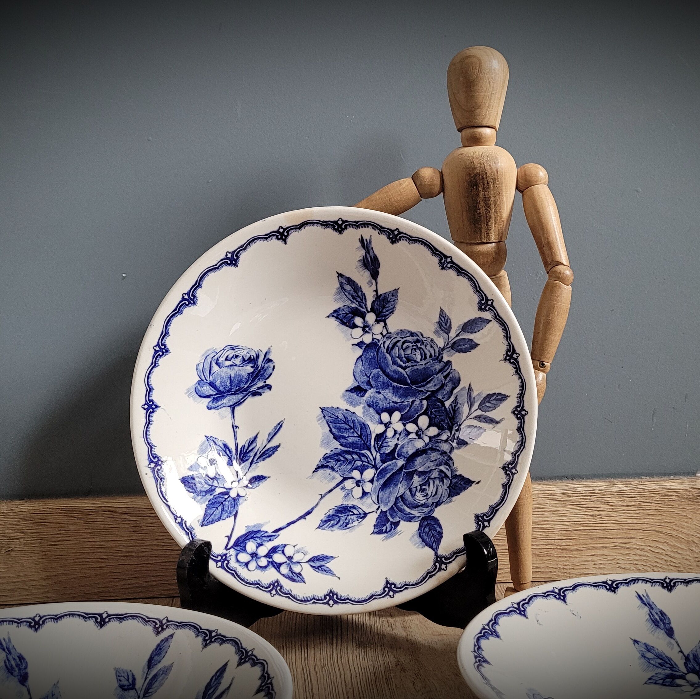 Set 4 plates Ironstone