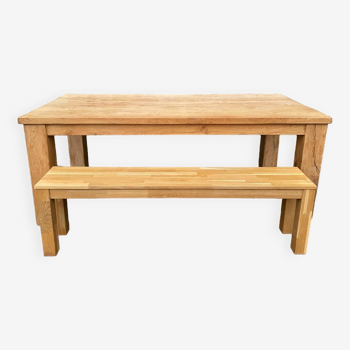 Grande table avec banc en chêne