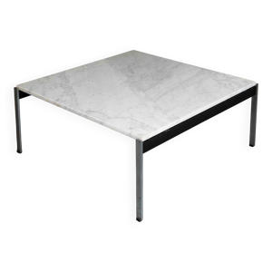 Table basse par kho liang