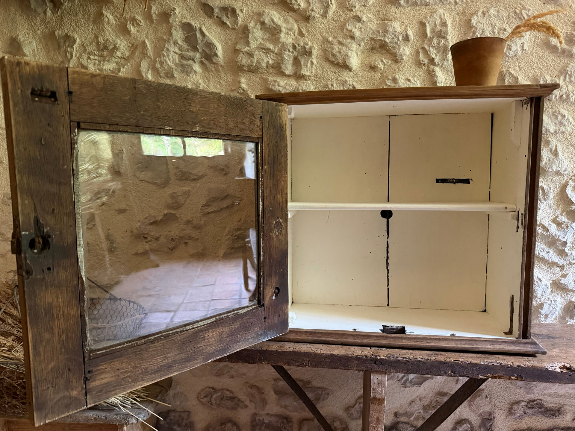 Small vintage display cabinet