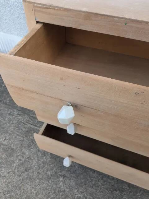 Natural wood chest of drawers