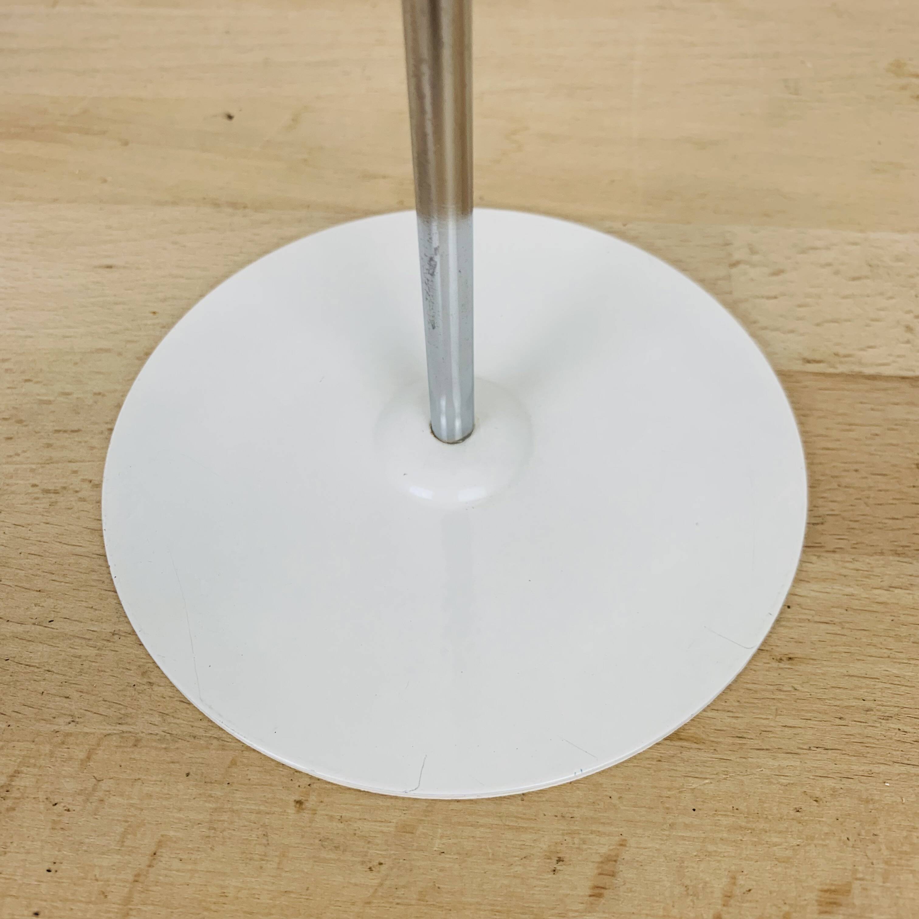 Lampe spot blanche et tige chromée, vintage