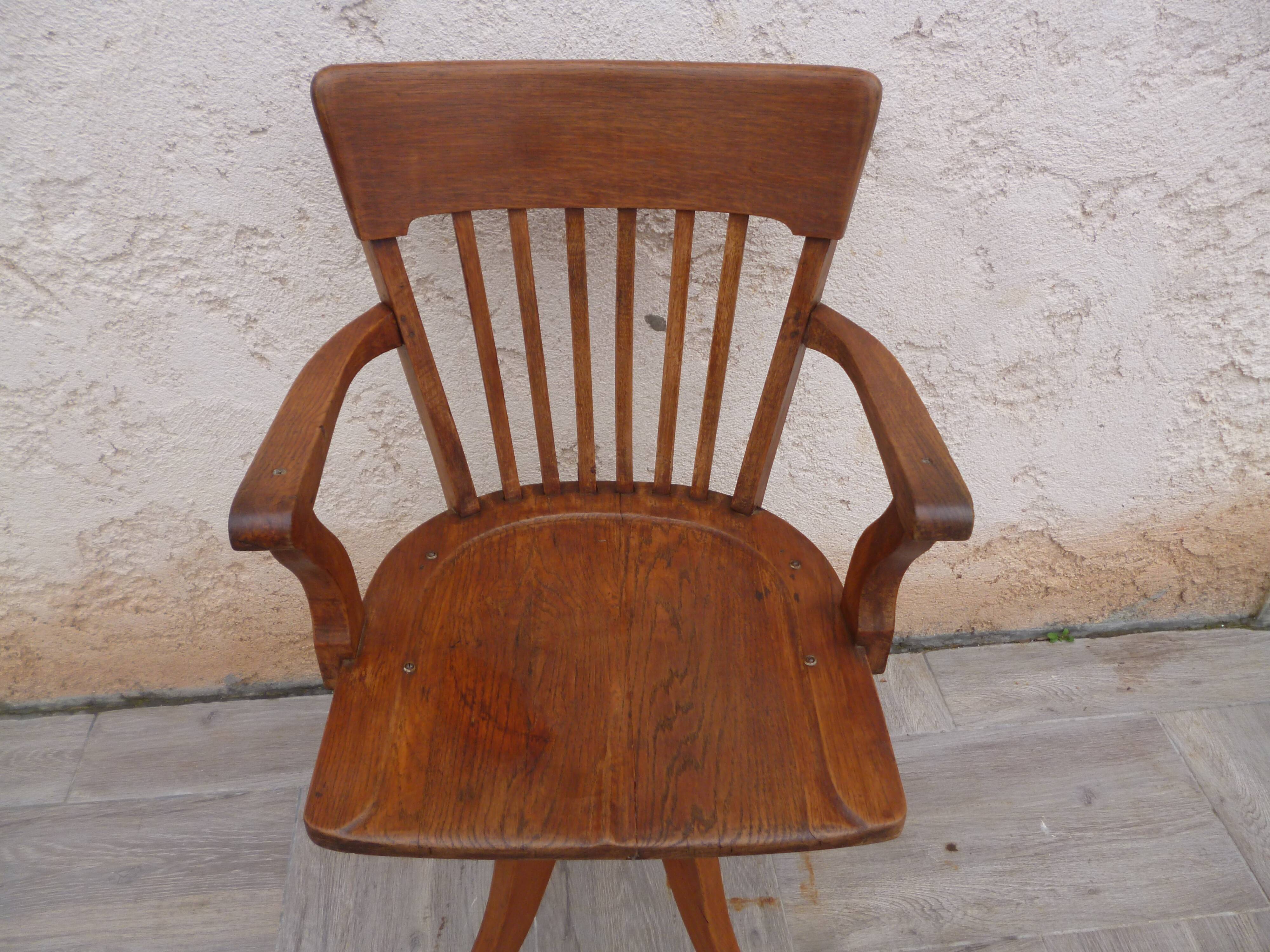 American Swivel Oak Office Chair